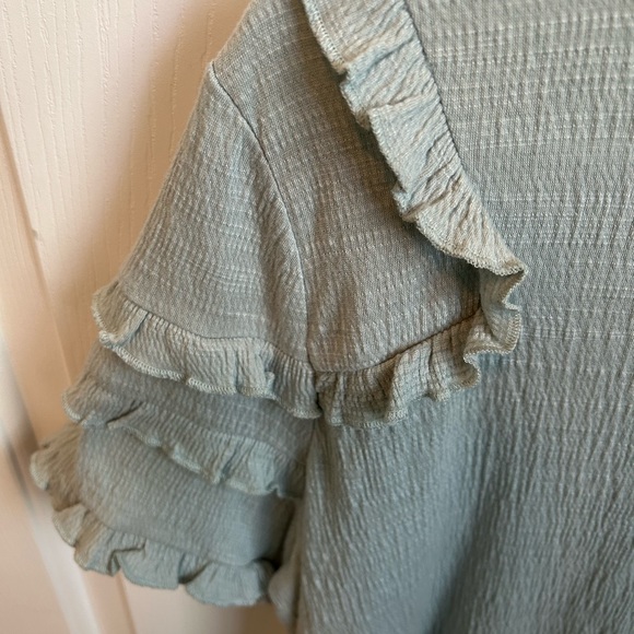 Doe & Rae Light Green Ruffle Sleeve Top - Picture 4 of 11